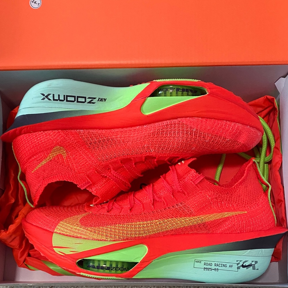 Nike Air Zoom Alphafly NEXT% 3 - Bright Crimson and Purple
